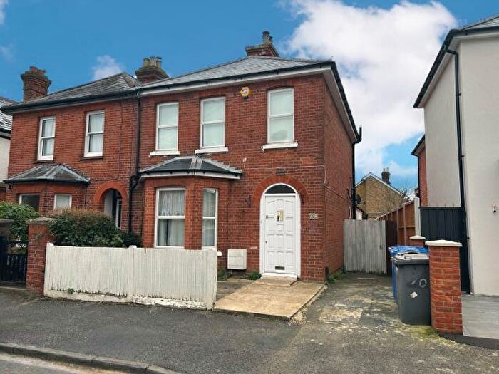 3 Bedroom Semi-Detached House For Sale In Powney Road, Maidenhead, SL6