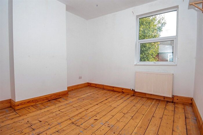 2 Bedroom End Terrace House To Rent In May Avenue, Runcorn Road, Balsall Heath, Birmingham, B12