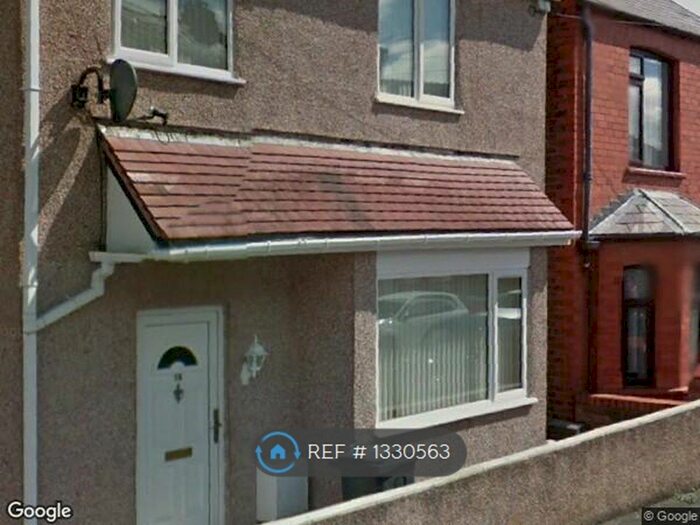 2 Bedroom Flat To Rent In Howard Street, Deeside, Flintshire, CH5