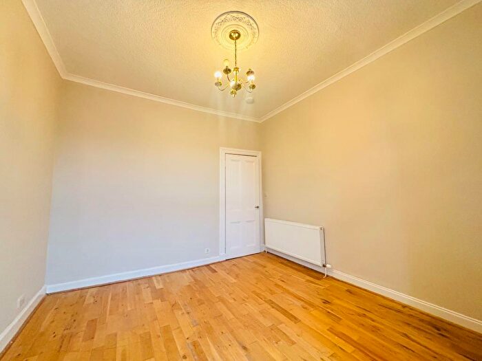 1 Bedroom Flat To Rent In Langside Road, Crosshill, Glasgow, G42