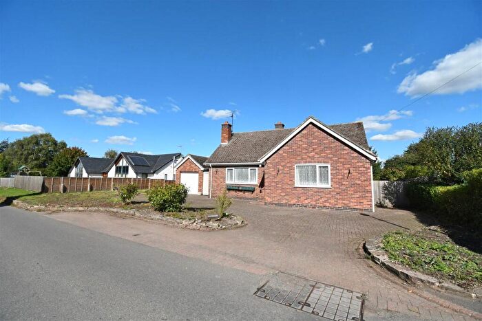 2 Bedroom Detached Bungalow For Sale In Welsh Road, Offchurch, Leamington Spa, CV33