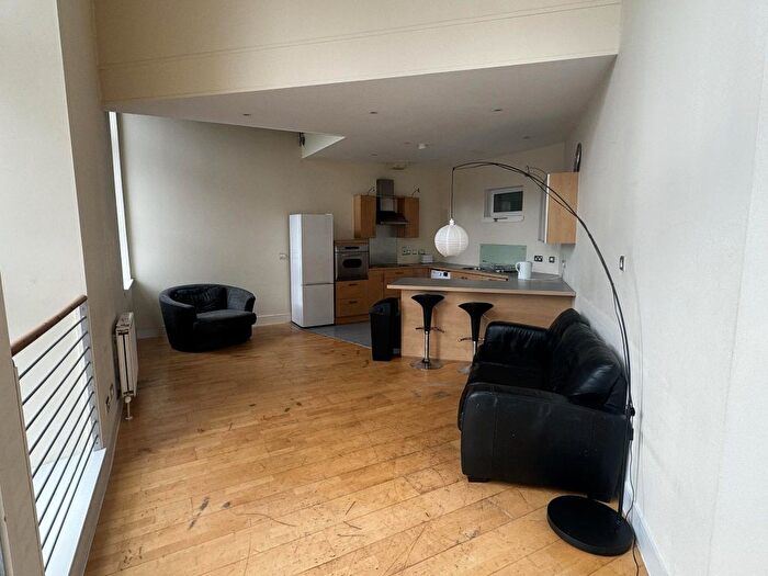 2 Bedroom Flat To Rent In Turnbull Street, Glasgow, G1