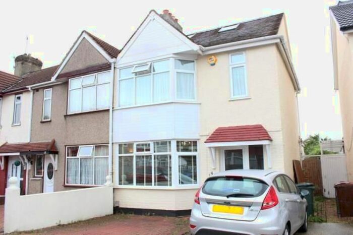 4 Bedroom Semi-Detached House To Rent In Saltash Road, Hainault, Essex, IG6