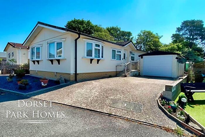 2 Bedroom Park Home For Sale In The Rise, Oaklands Park, Crossways, Dorchester, Dorset, DT2