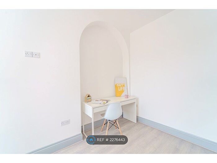 10 Bedroom Flat To Rent In City Centre, Liverpool, L3