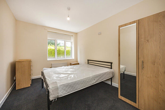 1 Bedroom Flat To Rent In Watkins House, Manchester Road, Tower Hamlets, London, E14
