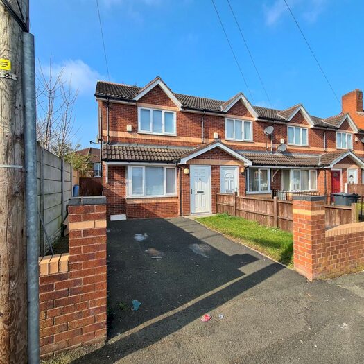 3 Bedroom Semi-Detached House To Rent In Woolfall Crescent, Liverpool, L36