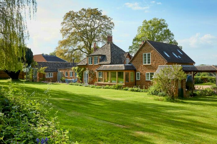 7 Bedroom Detached House For Sale In Over Worton, Chipping Norton, Oxfordshire, OX7