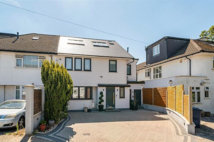 7 Bedroom Semi Detached House For Sale In Mowbray Road, Edgware, HA8
