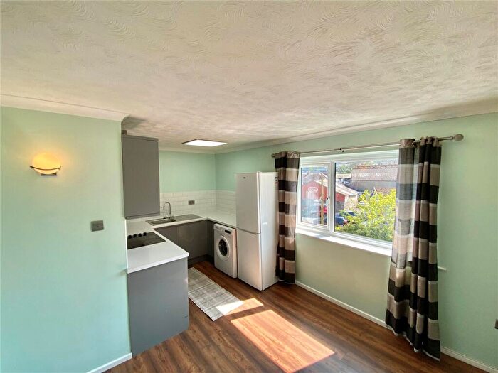 1 Bedroom Flat For Sale In Priory Court, Cardigan, Ceredigion, SA43