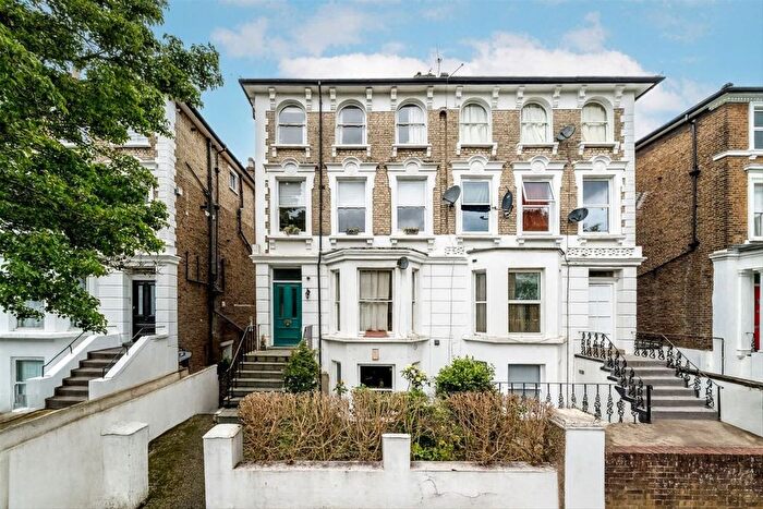 2 Bedroom Flat To Rent In Windsor Road, Ealing, W5