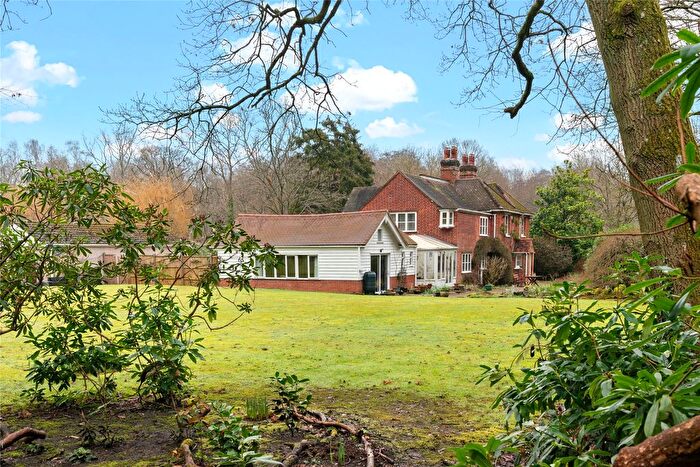 6 Bedroom Detached House For Sale In Blackhorse Road, Woking, Surrey, GU22