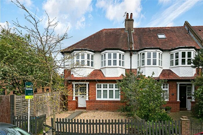 4 Bedroom End Terrace House For Sale In St. Marks Road, Teddington, TW11
