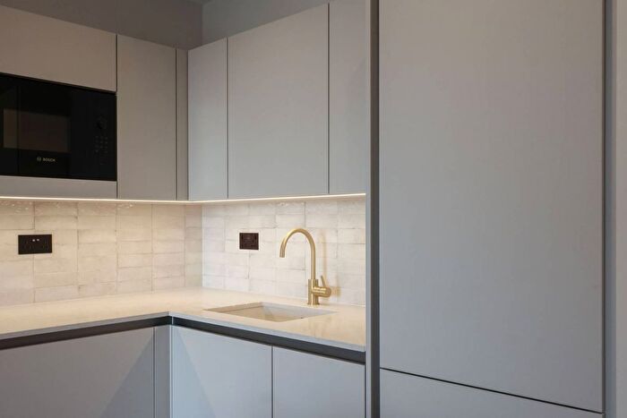 2 Bedroom Flat To Rent In The Draper, Colindale, London, NW9