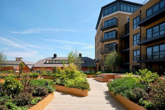 1 Bedroom Flat To Rent In Yorke House, Wheatfield Way, Kingston Upon Thames, KT1