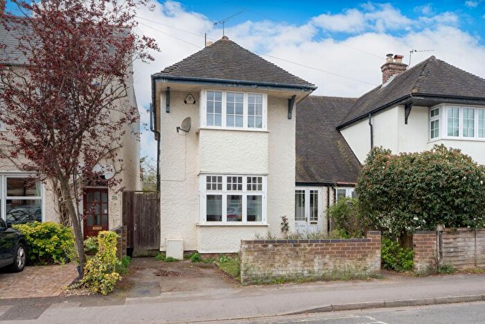 3 Bedroom Semi Detached House For Sale In Kennett Road, Headington, OX3