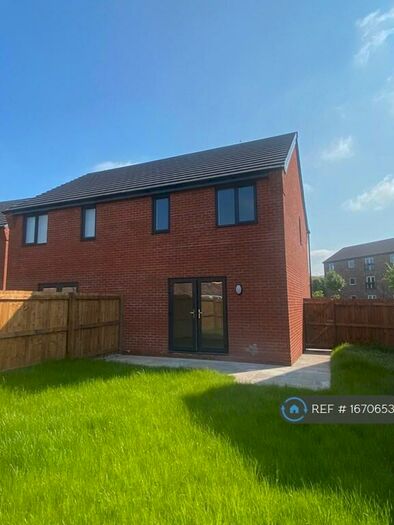 3 Bedroom Semi-Detached House To Rent In Balwen Close, Winsford, CW7
