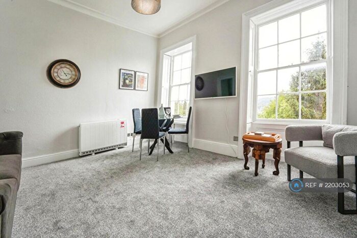 2 Bedroom Flat To Rent In Lansdown Place, Cheltenham, GL50
