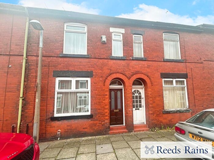 2 Bedroom Terraced House For Sale In Halstead Avenue, Salford, Greater Manchester, M6