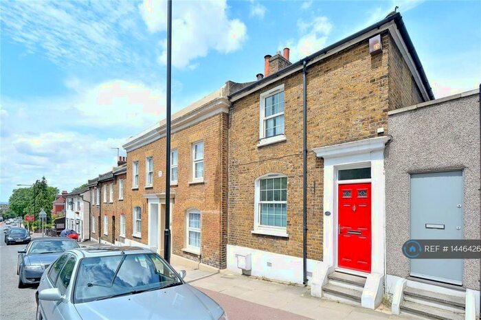 2 Bedroom End Of Terrace House To Rent In Shooters Hill, London, SE18