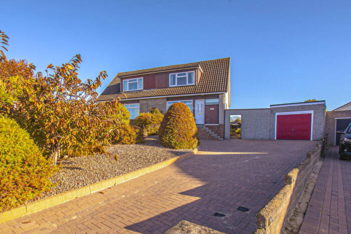 3 Bedroom Semi-Detached House For Sale In Gosford Road, Kirkcaldy, KY2