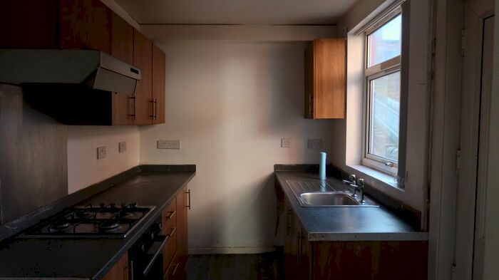 2 Bedroom Terraced House To Rent In Grimston Road, Nottingham, NG7