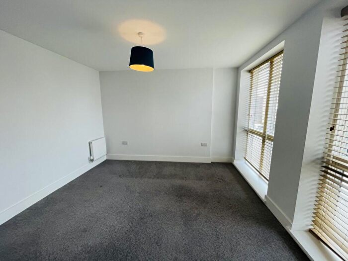 4 Bedroom House To Rent In Navigation Street, Nottingham, NG2