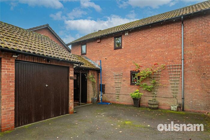 3 Bedroom Semi Detached House For Sale In Oak Farm Road, Bournville, Birmingham, B30