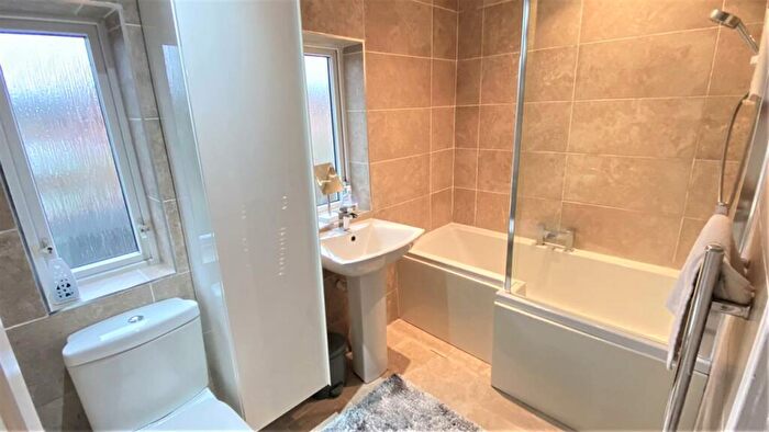 3 Bedroom Terraced House For Sale In Grappenhall Road, Great Sutton, CH65