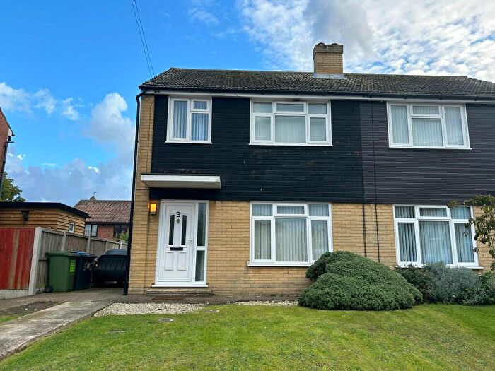 3 Bedroom Semi-Detached House To Rent In Norton Drive, Minster, CT12