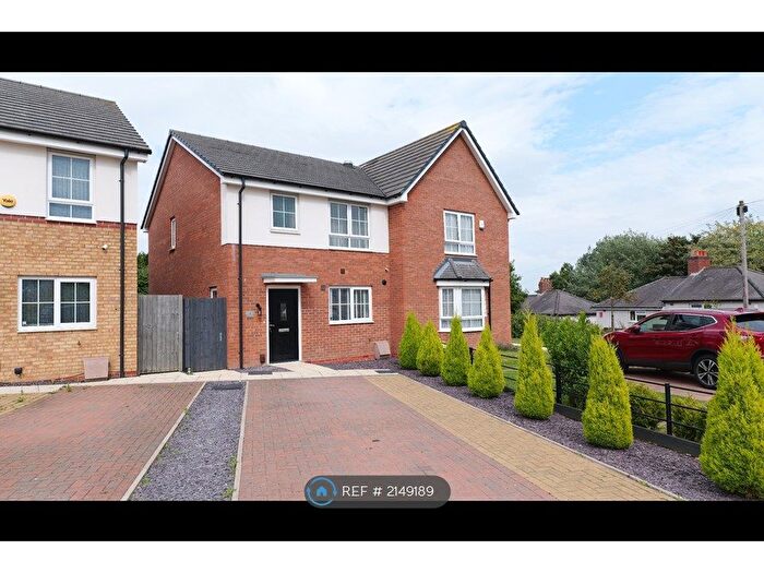 3 Bedroom Semi-Detached House To Rent In Blue Coat Drive, Dudley, DY2