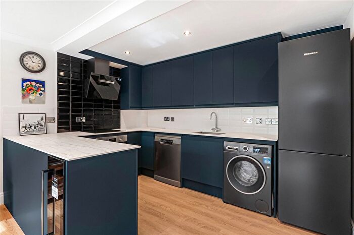 2 Bedroom Flat To Rent In Bridgewater Square, London, EC2Y