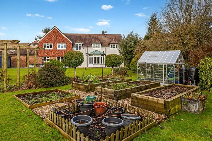 5 Bedroom Detached House For Sale In The Uplands, Harpenden, Hertfordshire, AL5