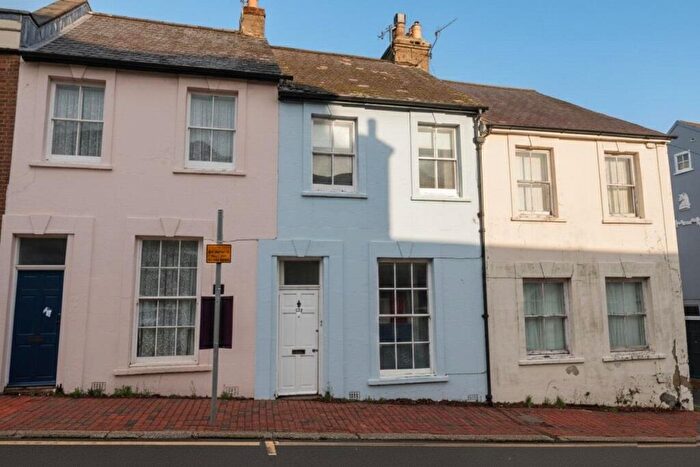 2 Bedroom Terraced House To Rent In High Street, Lewes, BN7