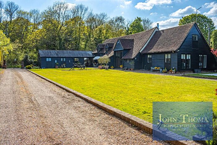 6 Bedroom Detached House To Rent In Woodside, Epping, CM16