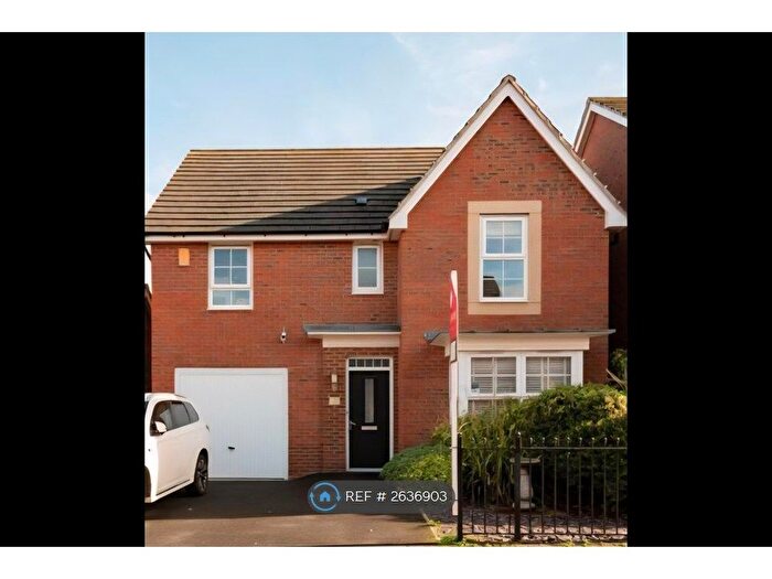 4 Bedroom Detached House To Rent In Spire Heights, Chesterfield, S40