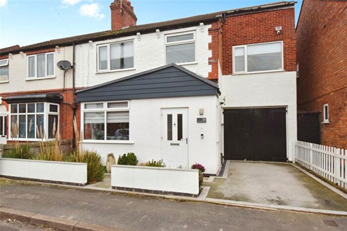 4 Bedroom Semi Detached House For Sale In Brighton Avenue, Wigston, Leicestershire, LE18