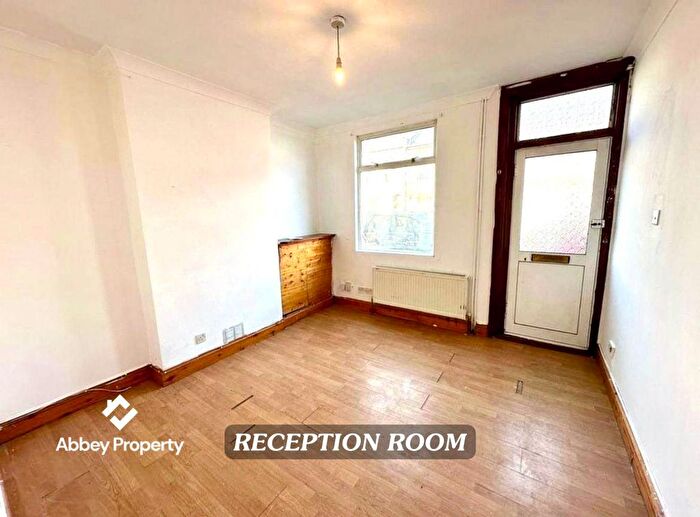 2 Bedroom Terraced House To Rent In Granville Road, Luton, LU1