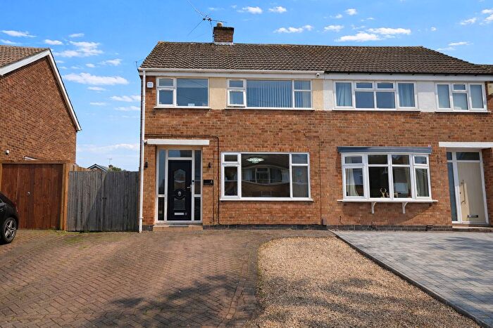 3 Bedroom Semi Detached House For Sale In Field Court Road, Groby, Leicestershire, LE6