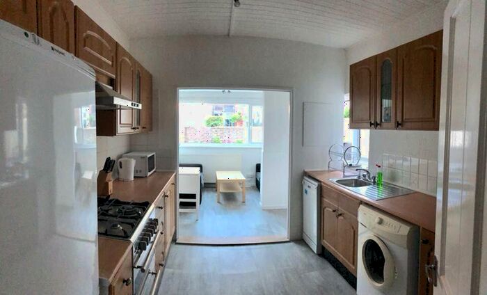 5 Bedroom Terraced House To Rent In Liss Road, Southsea, PO4