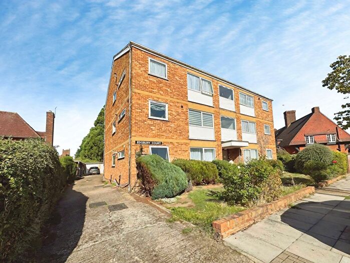 2 Bedroom Flat To Rent In Goldsmith Lane, Edgbury Court, NW9