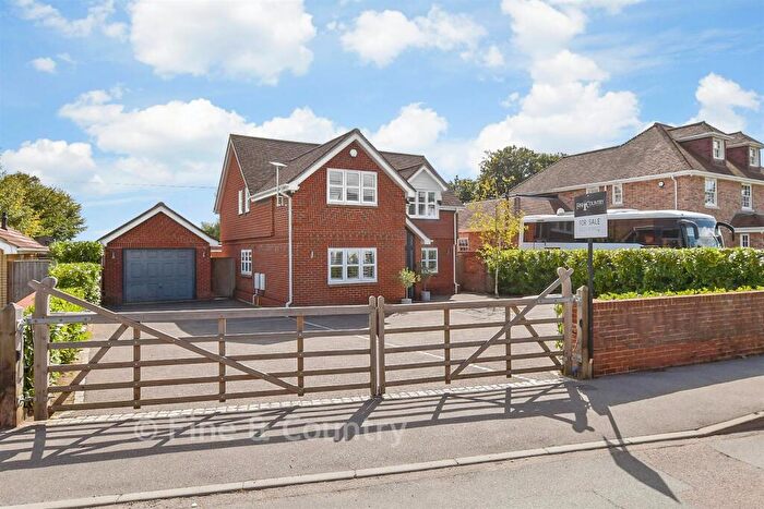 4 Bedroom Detached House For Sale In Mill Lane, Shepherdswell, Dover, Kent, CT15