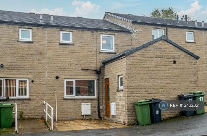 3 Bedroom Terraced House To Rent In Wesley Street, Leeds, LS27