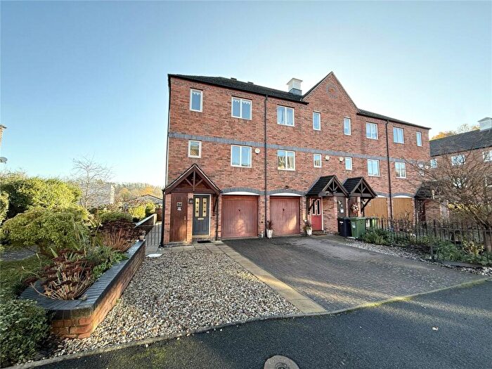 2 Bedroom Town House To Rent In Round Hill Wharf, Park Lane, Kidderminster, Worcestershire, DY11