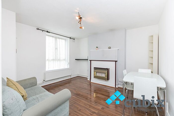 3 Bedroom Flat To Rent In Browning Street, London, SE17