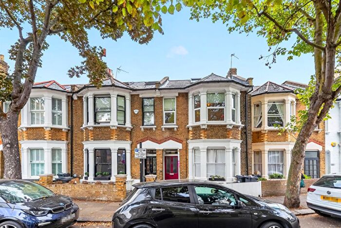 1 Bedroom Flat For Sale In Duke Road, London, W4
