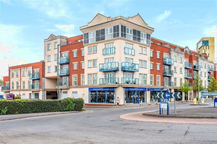 2 Bedroom Apartment To Rent In Woking, GU21