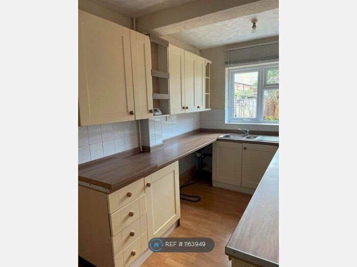 2 Bedroom Terraced House To Rent In Evelyn Street, Nottingham, NG9
