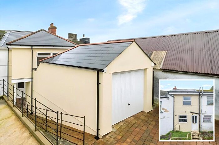 3 Bedroom Cottage For Sale In Laburnum Row, Callington, Cornwall, PL17