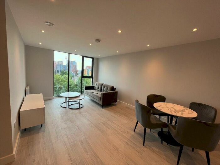 3 Bedroom Apartment For Sale In Regent Plaza, Oldfield Road, Manchester, Greater Manchester, M5